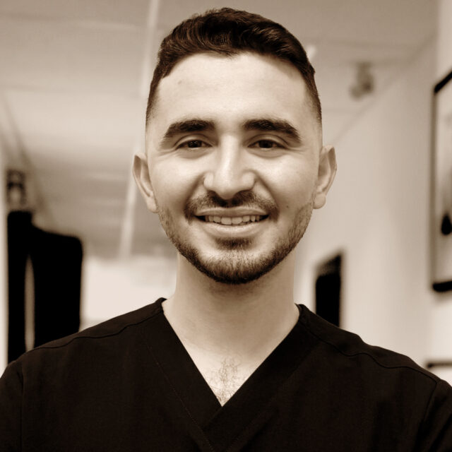 Adib Sneij - Surgeon - Dentist - Centre dentaire Bélanger, Paré et associés